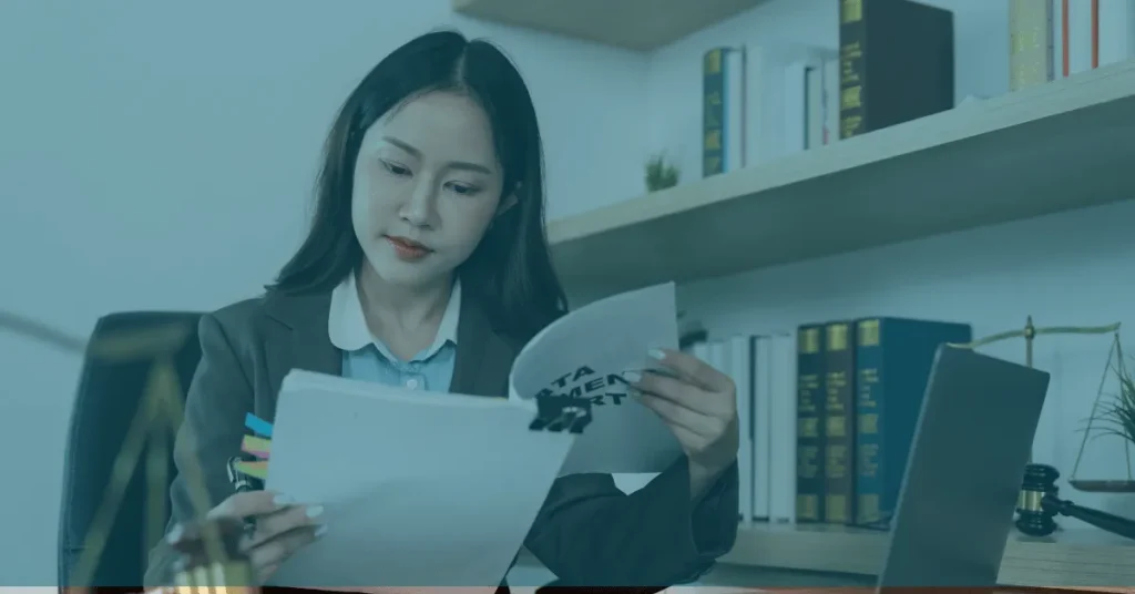 A picture of an employee learning about their rights and what count as wrongfully terminated